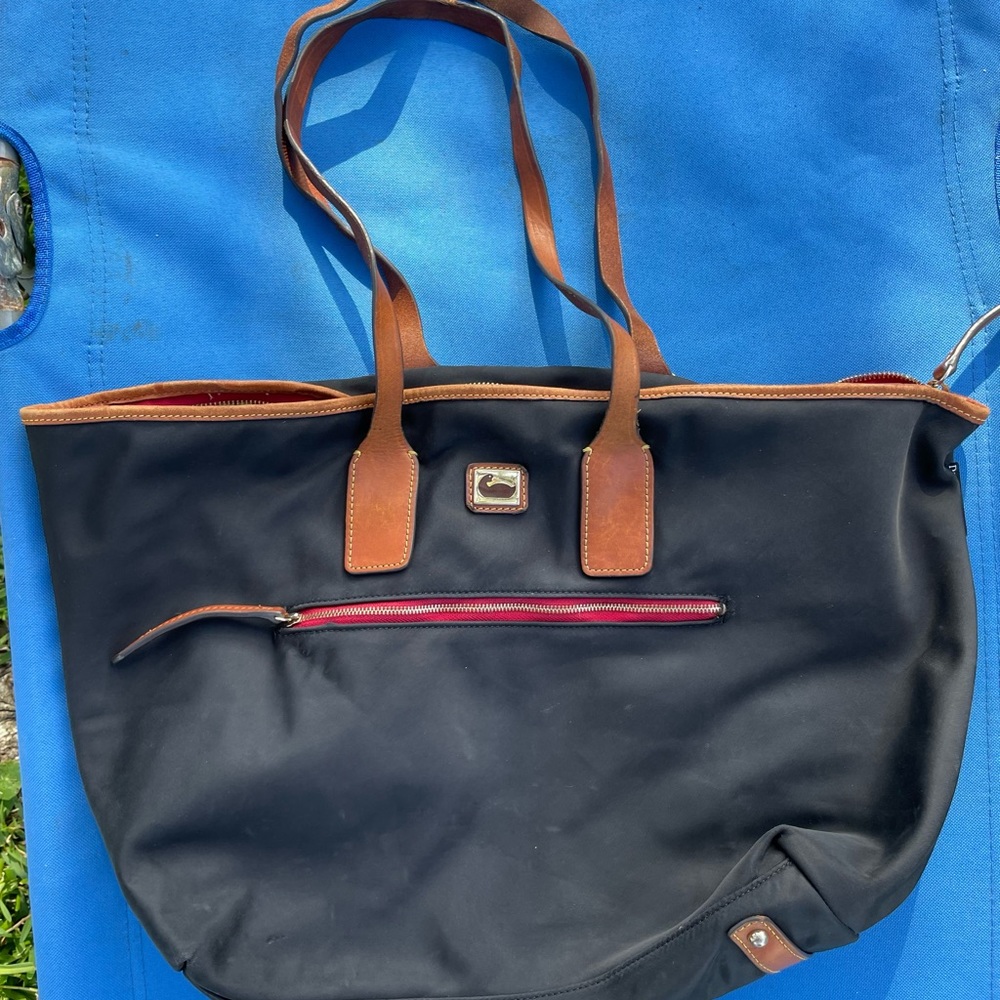 Dooney and Bourke tote bag